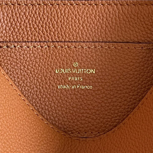 High Quality Luxury Louis Vuitton Pont 9 Soft PM Bag – Style 47827 product detail