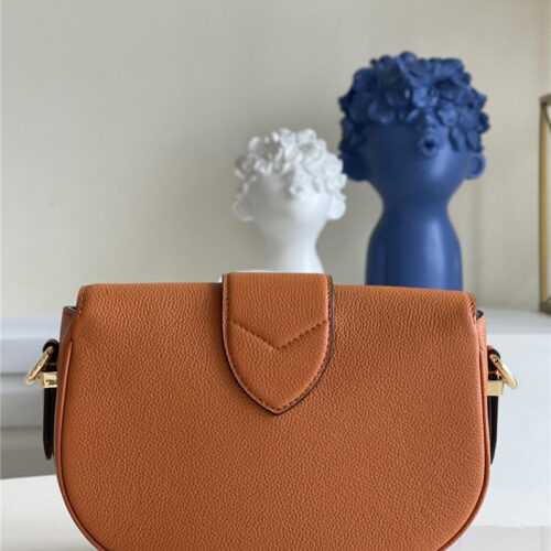High Quality Luxury Louis Vuitton Pont 9 Soft PM Bag – Style 47827 alternate view