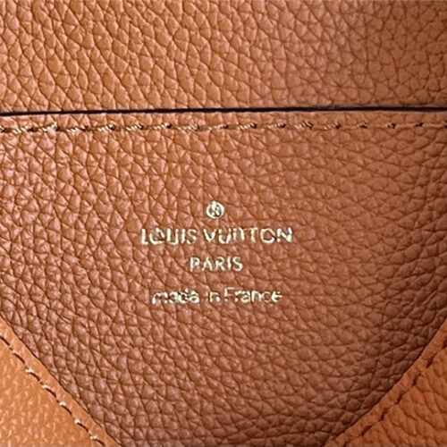 High Quality Luxury Louis Vuitton Pont 9 Soft PM Bag Small – Style 47831 product detail
