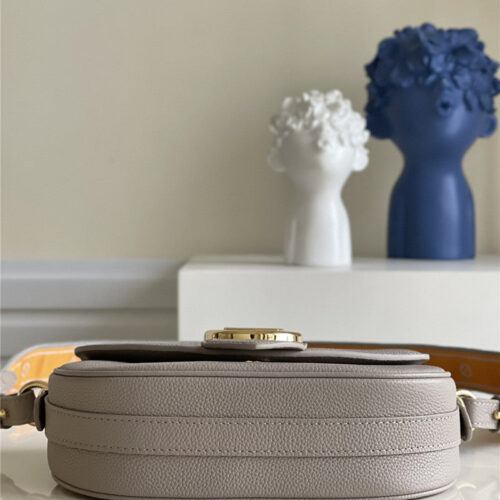 High Quality Luxury Louis Vuitton Pont 9 Soft PM Bag product detail