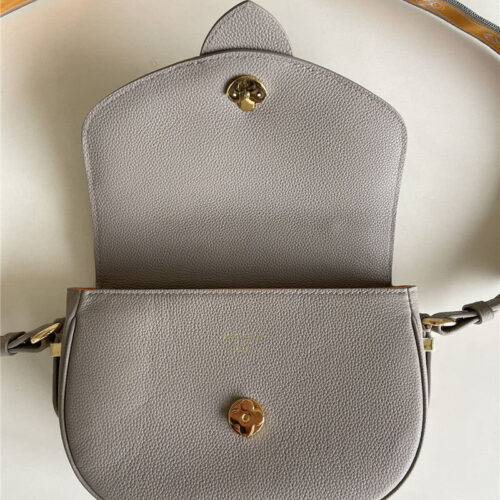 High Quality Luxury Louis Vuitton Pont 9 Soft PM Bag product detail