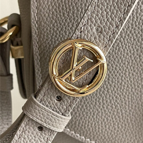 High Quality Luxury Louis Vuitton Pont 9 Soft PM Bag product detail