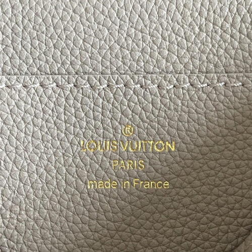 High Quality Luxury Louis Vuitton Pont 9 Soft PM Bag product detail