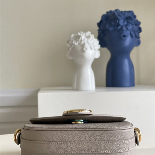 High Quality Luxury Louis Vuitton Pont 9 Soft PM Bag Small product detail
