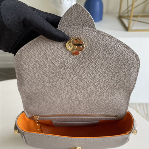 High Quality Luxury Louis Vuitton Pont 9 Soft PM Bag Small product detail