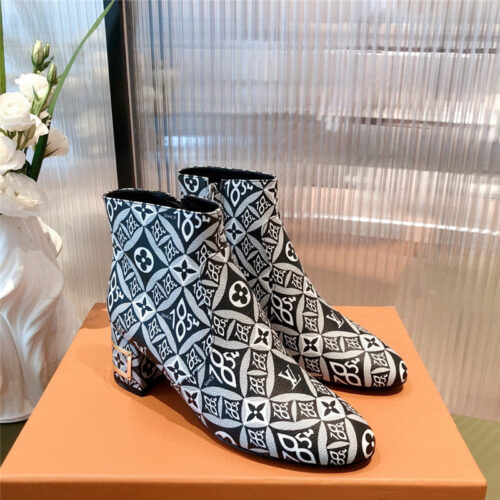 High Quality Luxury Louis Vuitton Logo Boots Women – Style 23459