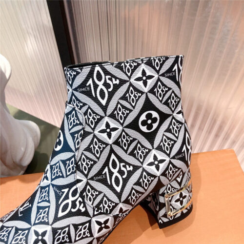 High Quality Luxury Louis Vuitton Logo Boots Women – Style 23459 product detail