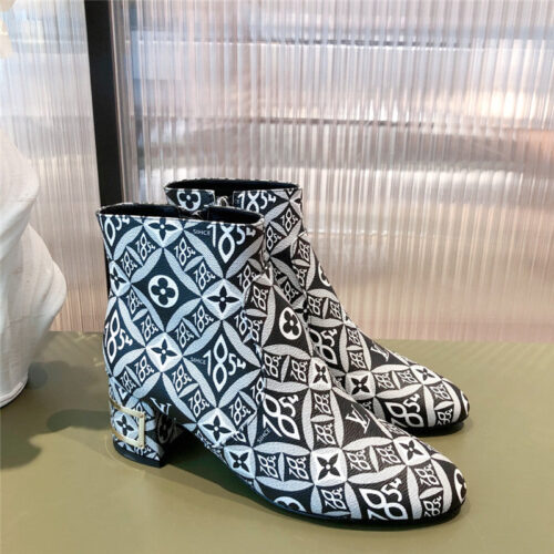 High Quality Luxury Louis Vuitton Logo Boots Women – Style 23459 product detail