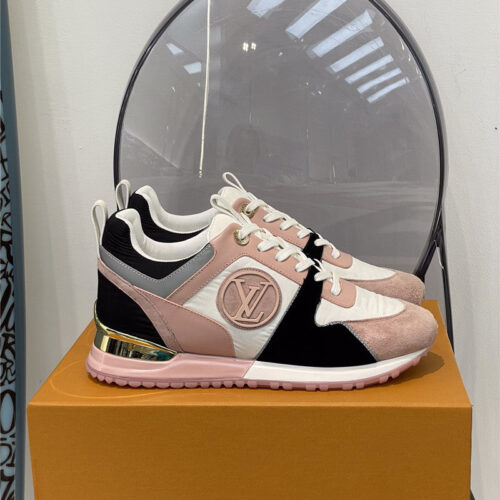 High Quality Luxury Louis Vuitton Run Away Sneaker – Style 54371