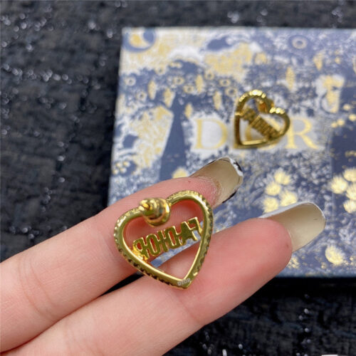 High Quality Luxury Dior Stud Earrings product detail