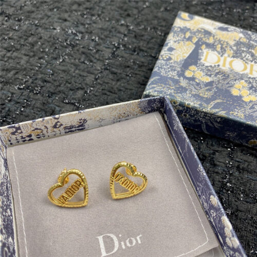 High Quality Luxury Dior Stud Earrings product detail