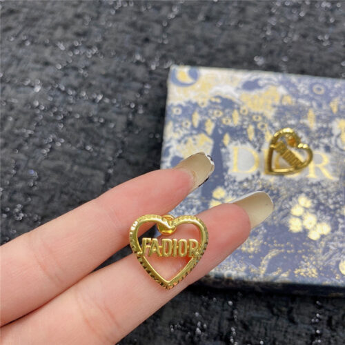 High Quality Luxury Dior Stud Earrings product detail