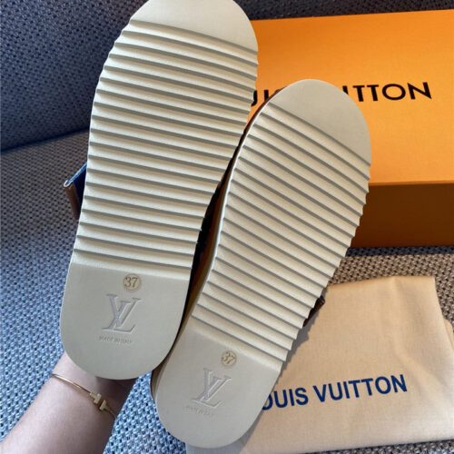 High Quality Luxury Louis Vuitton Denim Wool Slippers product detail