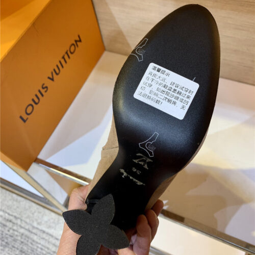 High Quality Luxury Louis Vuitton Leather Boots – Style 69795 product detail