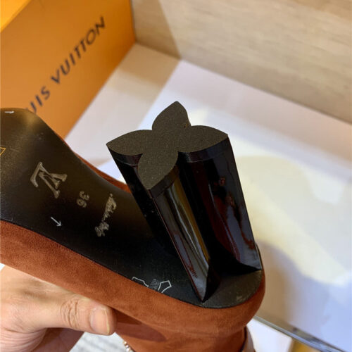 High Quality Luxury Louis Vuitton Leather Boots – Style 02563 product detail