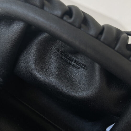 High Quality Luxury Bottega Veneta Small Pouch Bag product detail