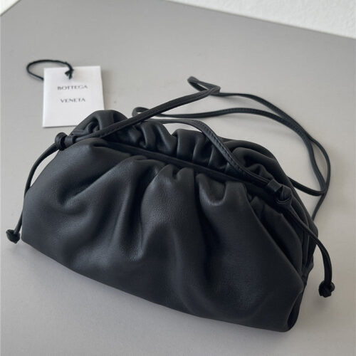 High Quality Luxury Bottega Veneta Small Pouch Bag alternate view
