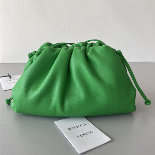 High Quality Luxury Bottega Veneta Green Pouch Bag