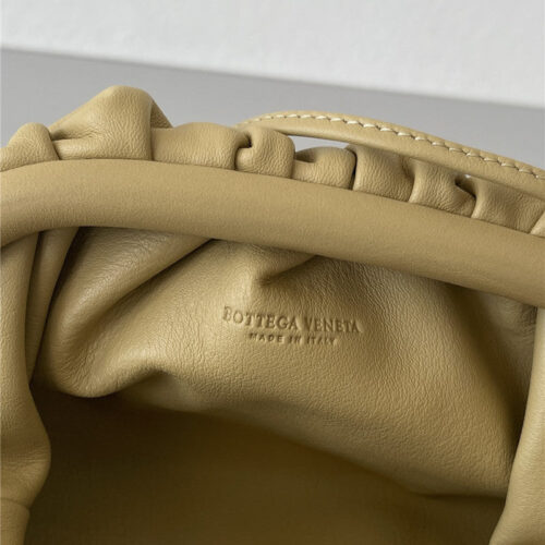High Quality Luxury Bottega Veneta Small Pouch Bag – Style 30124 product detail