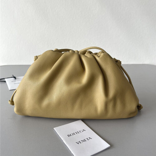 High Quality Luxury Bottega Veneta Small Pouch Bag – Style 30124