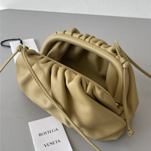 High Quality Luxury Bottega Veneta Small Pouch Bag – Style 30124 product detail