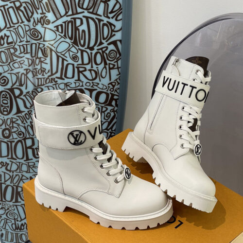 High Quality Luxury Louis Vuitton Beaubourg Ankle Boots alternate view