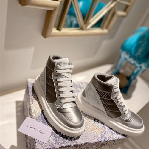 High Quality Luxury Dior High-Top Warmth Sneakers – Style 95206