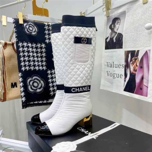 High Quality Luxury Chanel Down Long Boots – Style 81318 product detail
