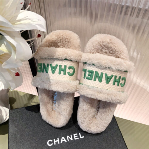 High Quality Luxury Chanel Lamb Wool Slippers product detail