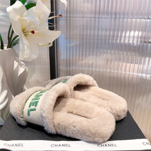 High Quality Luxury Chanel Lamb Wool Slippers product detail