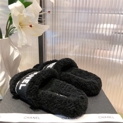 High Quality Luxury Chanel Lamb Wool Slippers – Style 93030 product detail