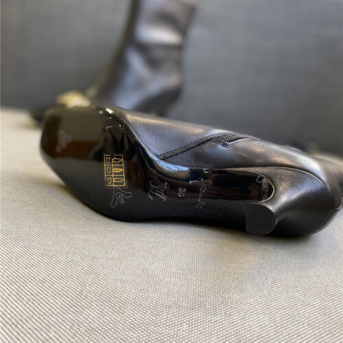 High Quality Luxury Louis Vuitton Rotary Ankle Boots – Style 04707 product detail