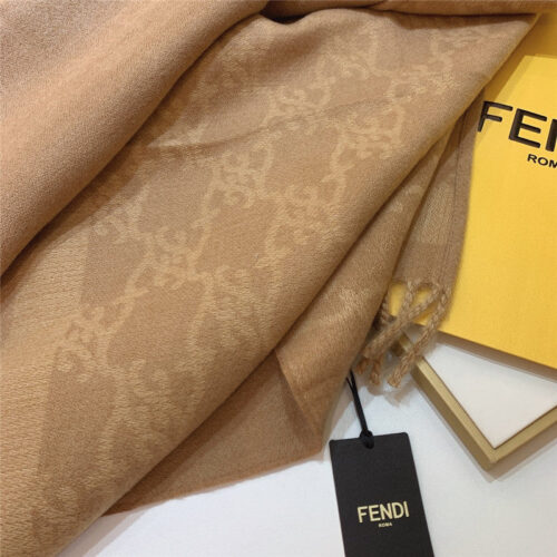 High Quality Luxury Louis Vuitton Wool And Cashmere Cloak product detail