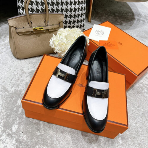 High Quality Luxury Hermes Dauphine Mid Heel Mules alternate view