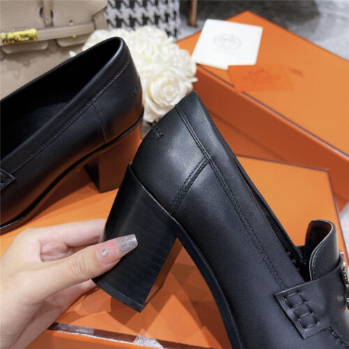 High Quality Luxury Hermes Dauphine Mid Heel Mules – Style 28707 product detail