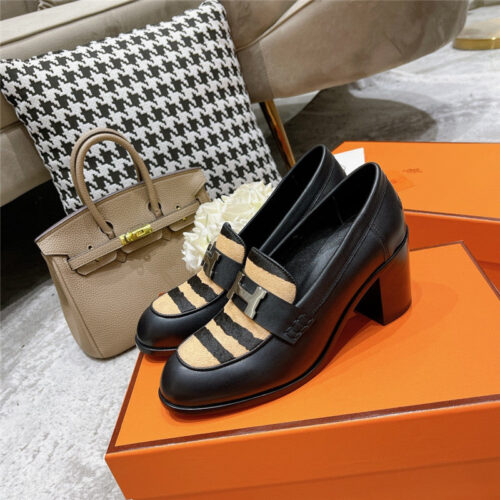 High Quality Luxury Hermes Dauphine Mid Heel Mules – Style 59779 alternate view