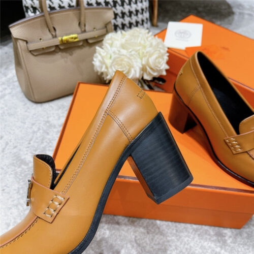 High Quality Luxury Hermes Dauphine Mid Heel Mules – Style 90851 product detail