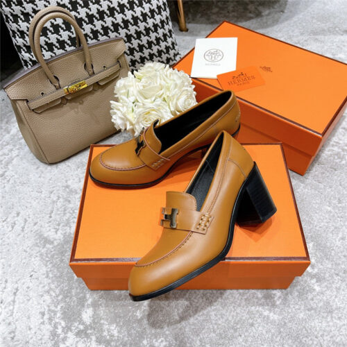 High Quality Luxury Hermes Dauphine Mid Heel Mules – Style 90851 product detail