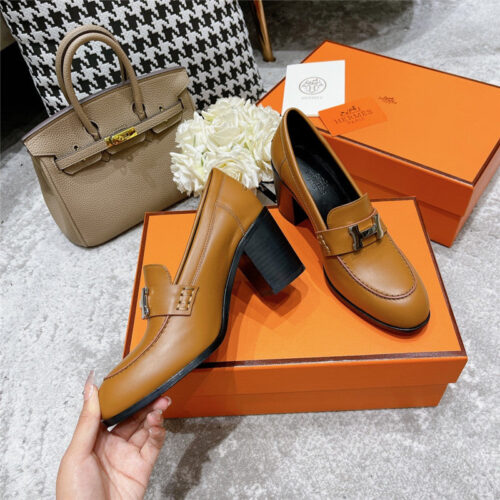High Quality Luxury Hermes Dauphine Mid Heel Mules – Style 90851 product detail