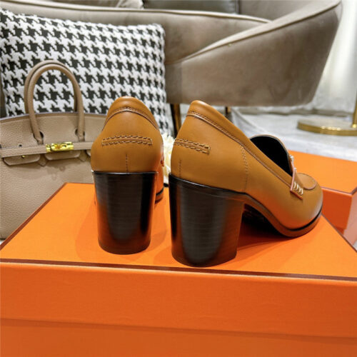 High Quality Luxury Hermes Dauphine Mid Heel Mules – Style 90851 product detail
