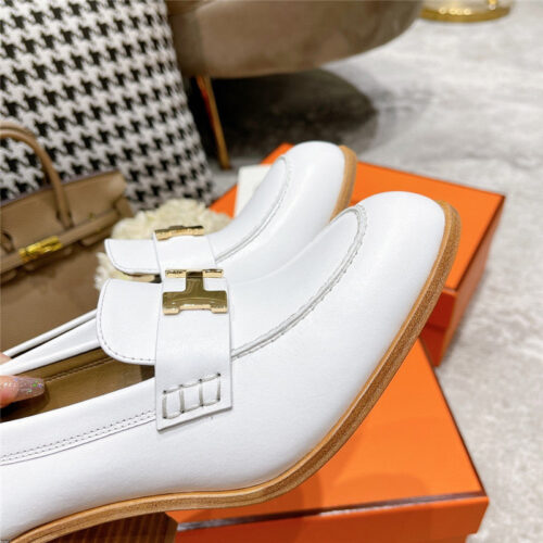 High Quality Luxury Hermes Dauphine Mid Heel Mules – Style 64867 product detail
