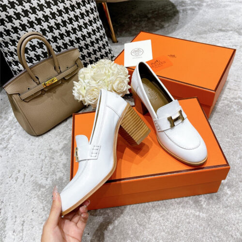 High Quality Luxury Hermes Dauphine Mid Heel Mules – Style 64867 product detail