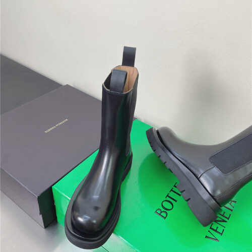High Quality Luxury Bottega Veneta Cowhide Ankle Boots – Style 26534 product detail