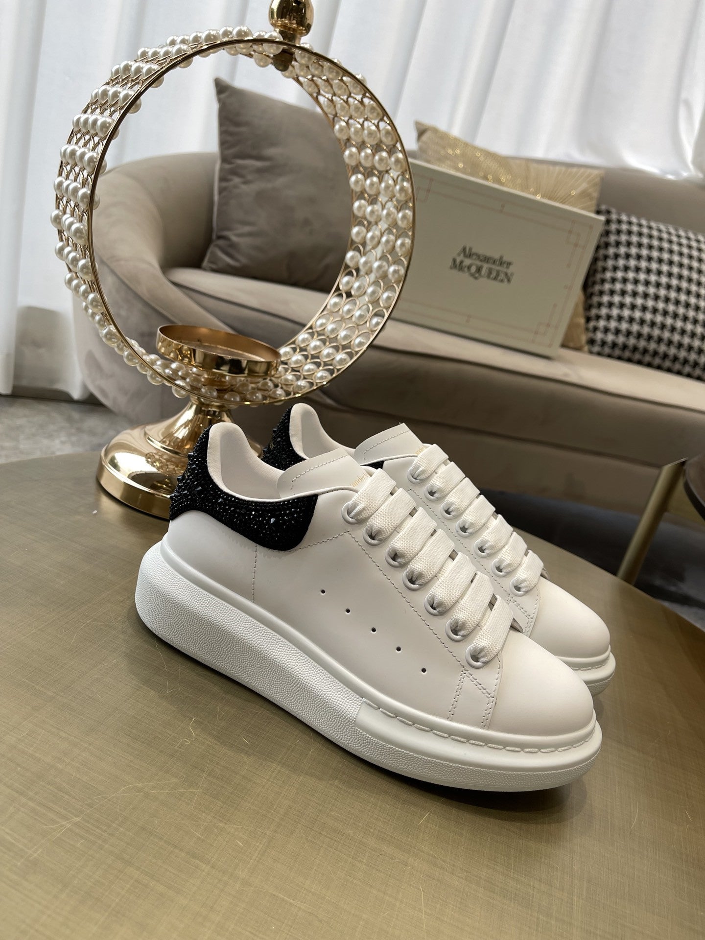 High Quality Luxury Alexander McQueen Couple Sneakers – Style 62659