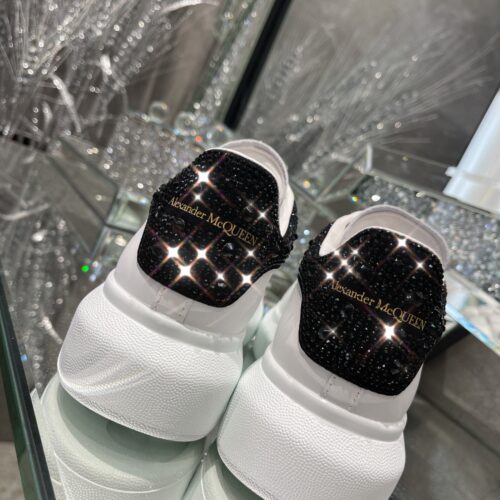 High Quality Luxury Alexander McQueen Couple Sneakers – Style 62659 product detail