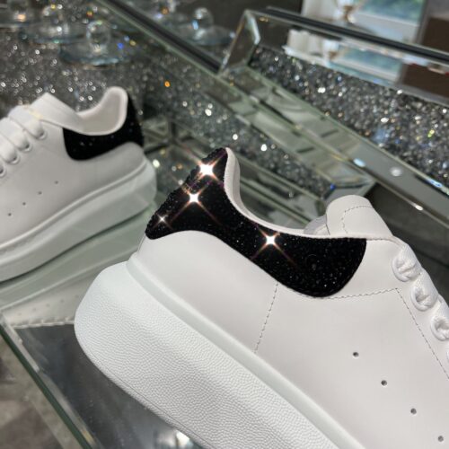 High Quality Luxury Alexander McQueen Couple Sneakers – Style 62659 product detail