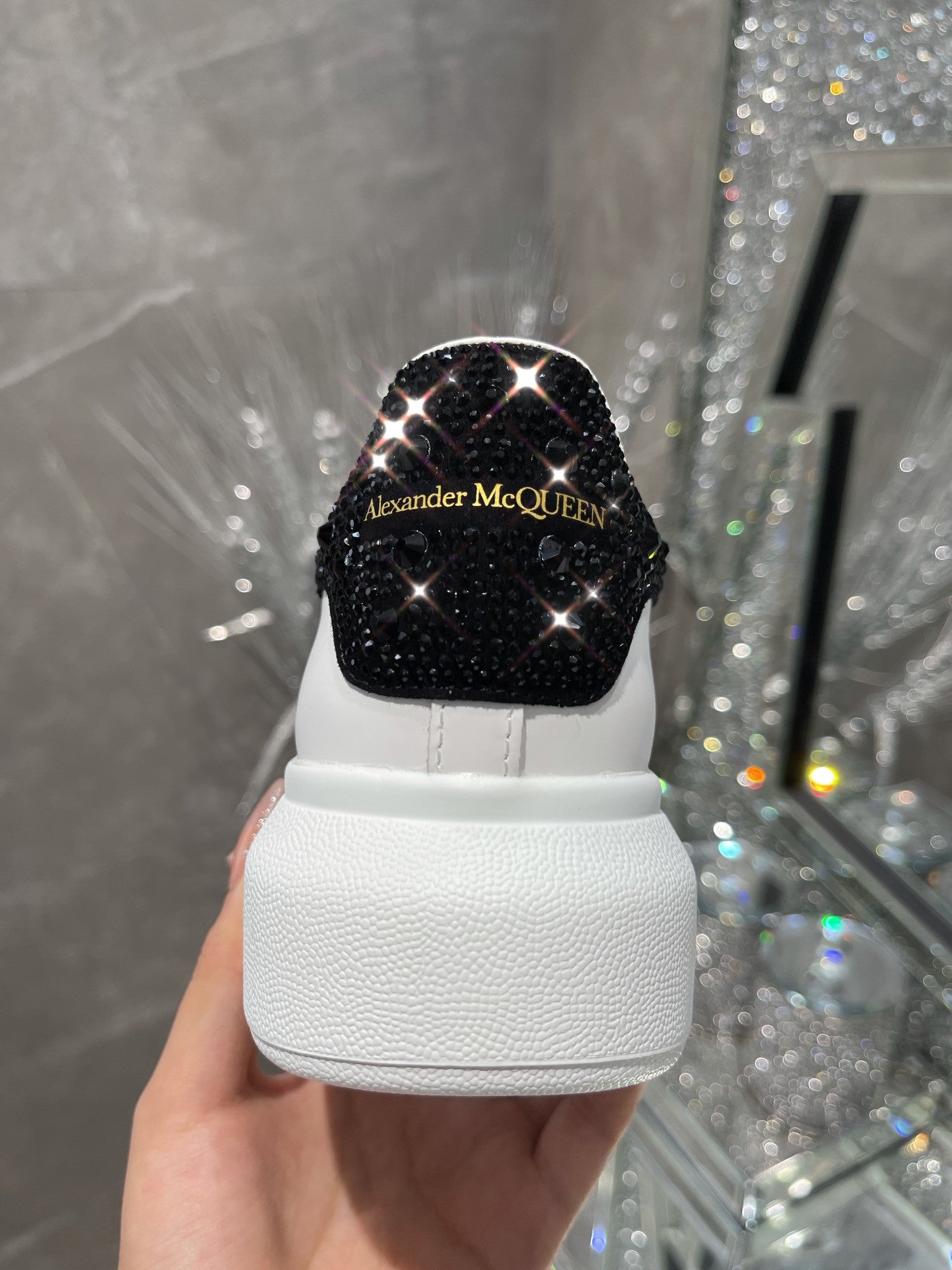 High Quality Luxury Alexander McQueen Couple Sneakers – Style 62659 product detail