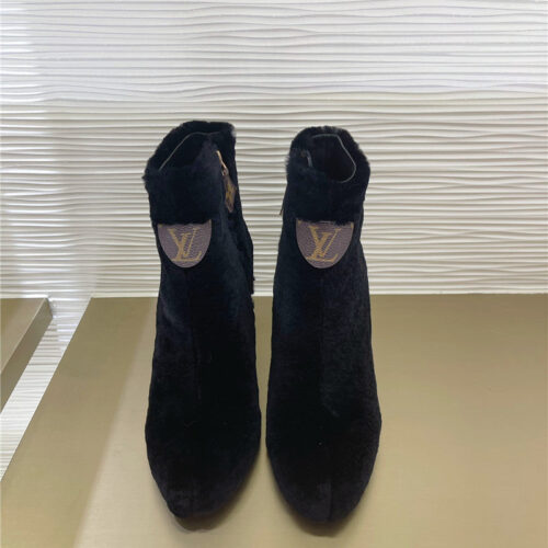 High Quality Luxury Louis Vuitton Rabbit Fur Ankle Boots – Style 91875 product detail