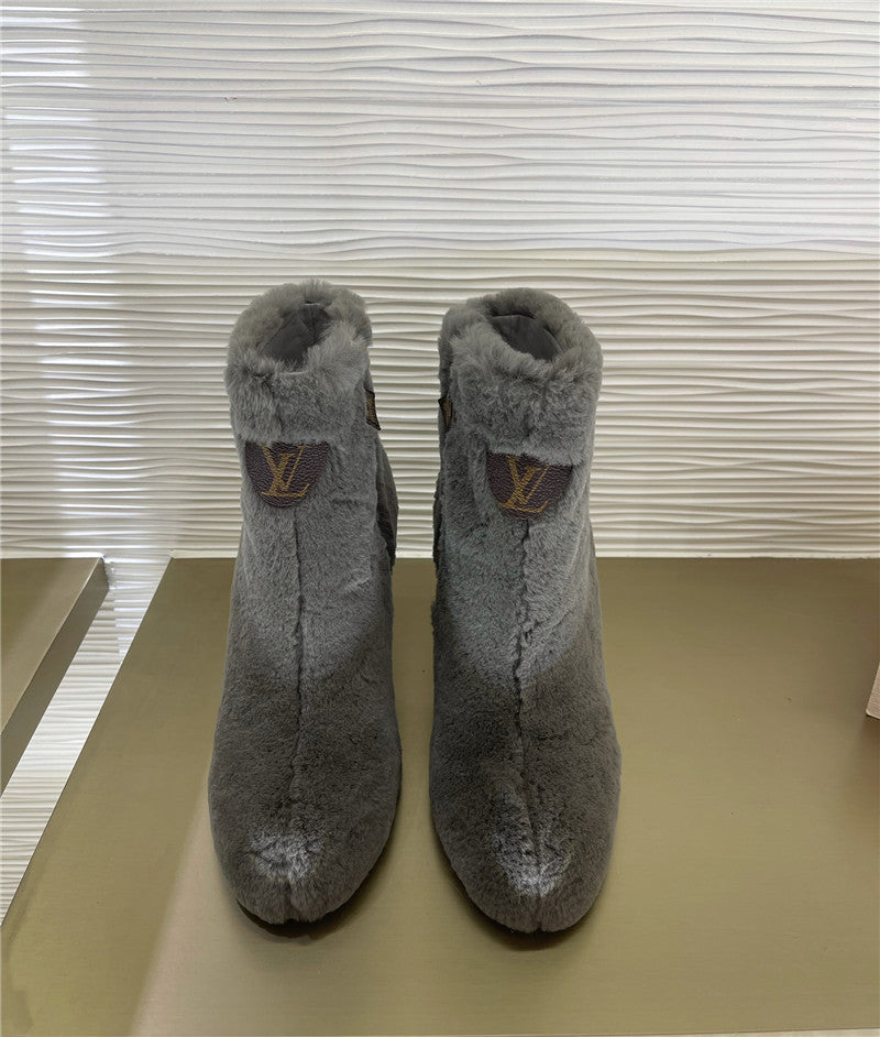 High Quality Luxury Louis Vuitton Rabbit Fur Ankle Boots – Style 36515 product detail
