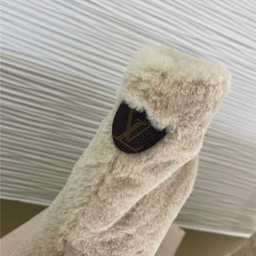 High Quality Luxury Louis Vuitton Rabbit Fur Ankle Boots product detail